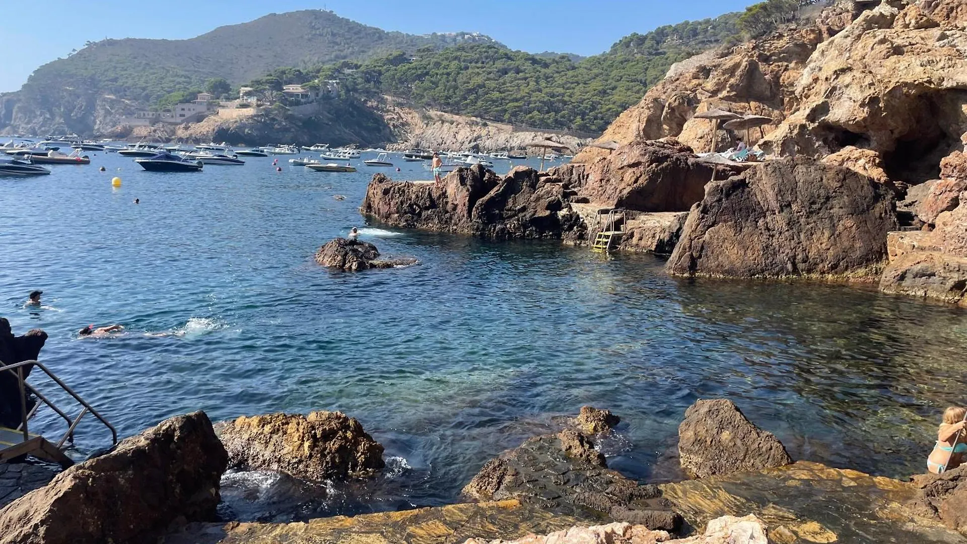 Apartment In Cap Sa Sal Begur